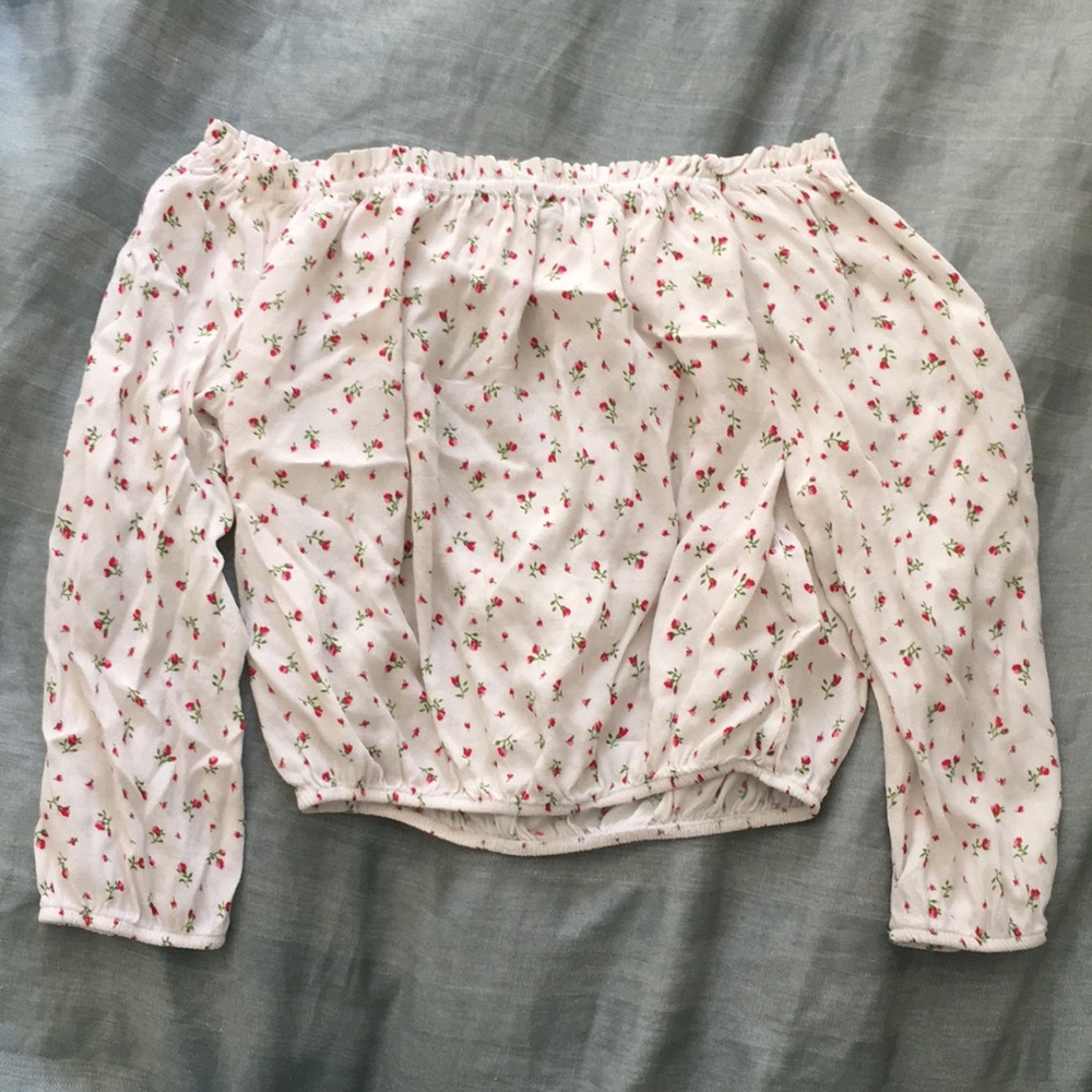 NEW Brandy Melville Off the Shoulder Shirt